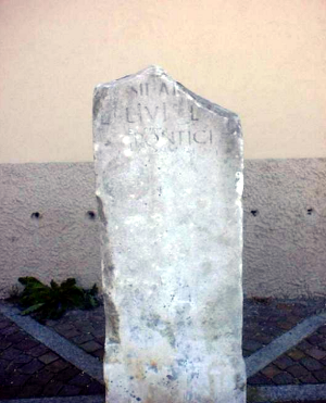 Lapide funeraria romana